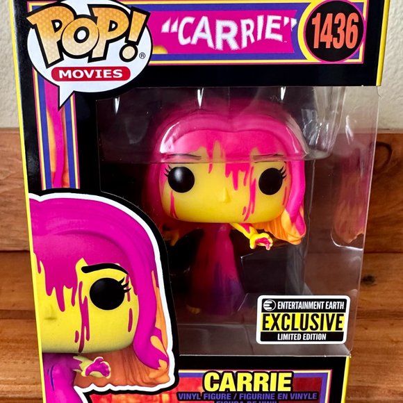 Funko POP! #1436 Carrie Black Light Funko Pop! Entertainment Earth Exclusive - Picture 5 of 10